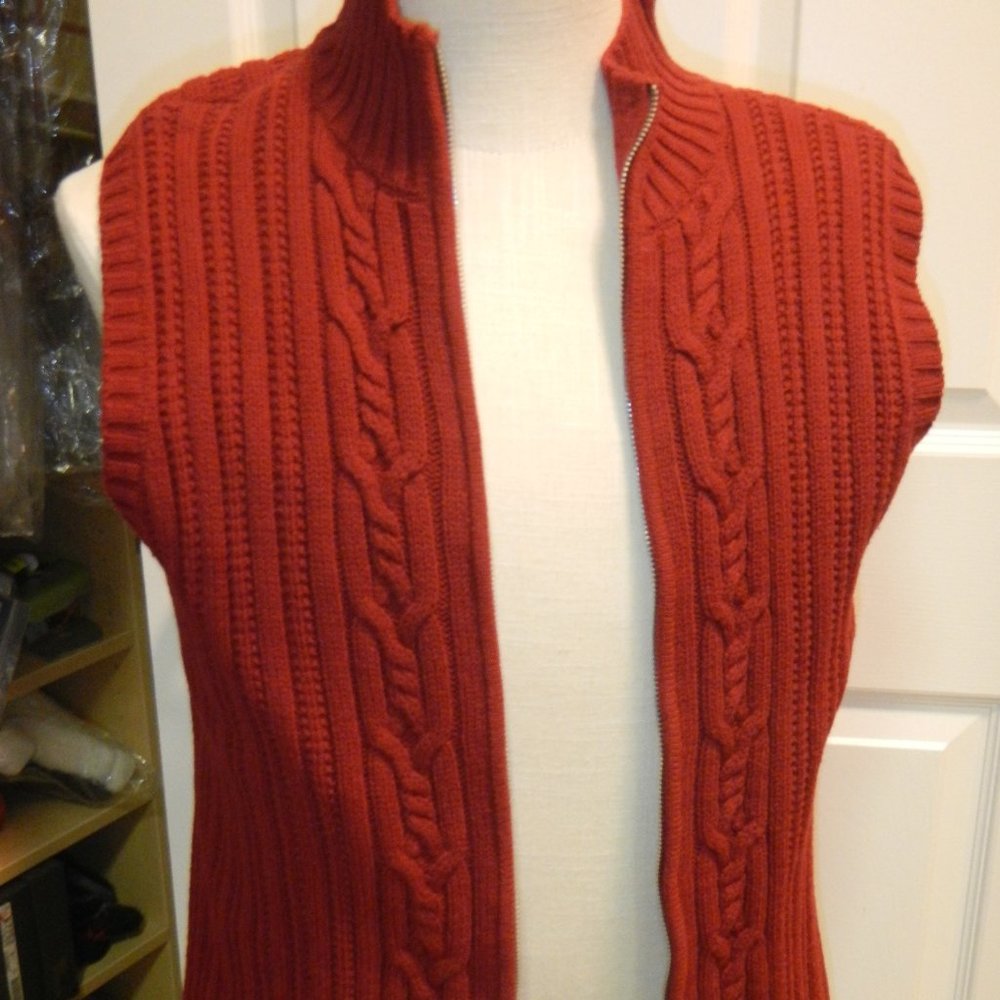Zip front, cable knit sweater vest